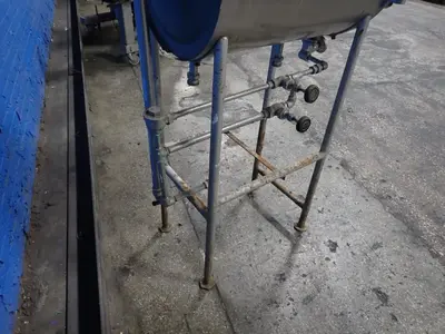American Sterilizer Company 17" X 17" X 24" Vacuum Pressure Vessel