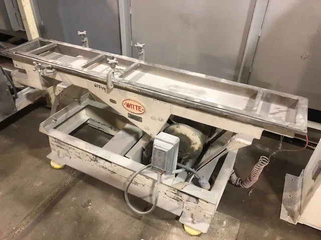 Used WITTE 10" x 70" Vibratory Screens New Jersey US | Perry Equipment #145554