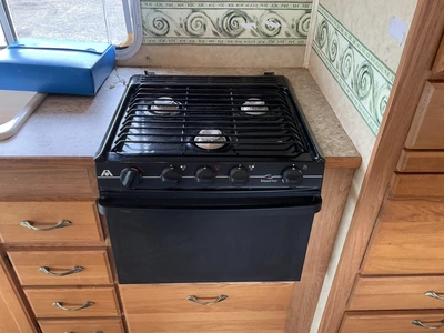 USED 2006 JAYCO GREYHAWK 31