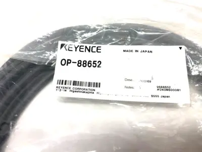 NEW KEYENCE ETHERNET CONNECTION CORDSET M12 TO M12 5M LENGTH