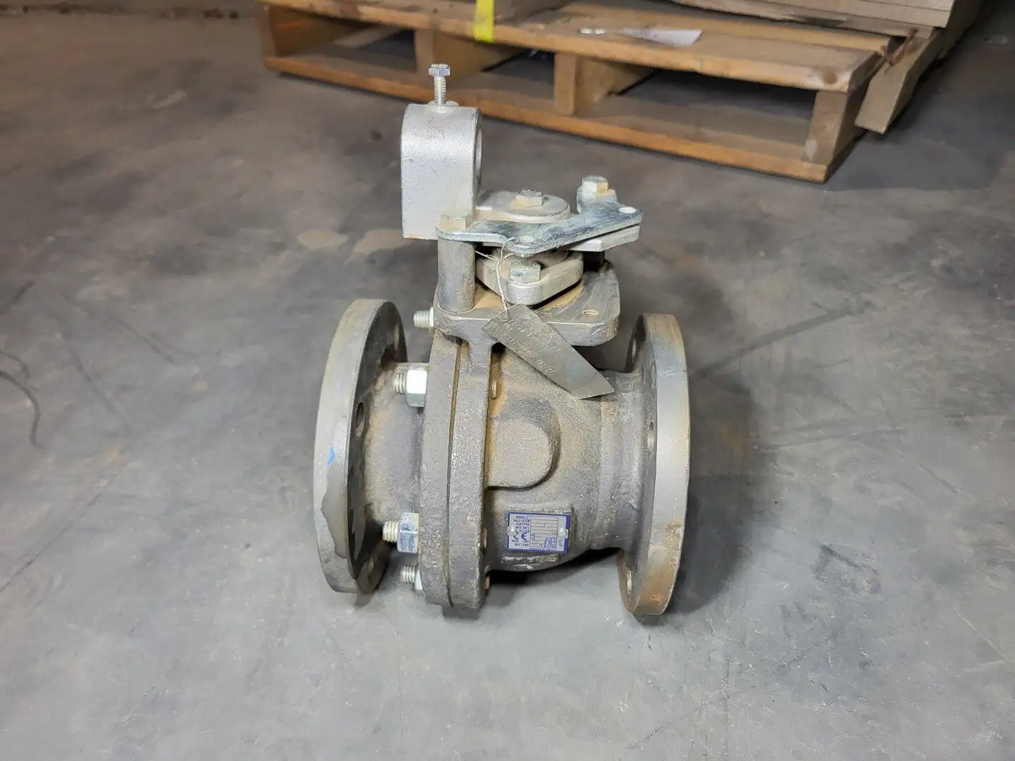 USED 2012 APOLLO 88A24001