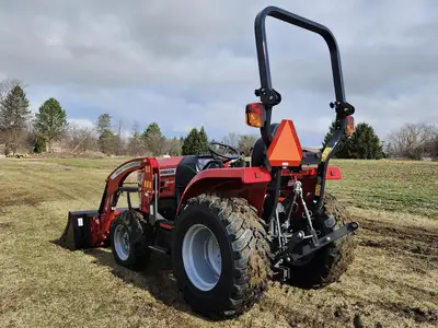 New | in-Stock 2025 MASSEY FERGUSON 1E.35 Tractor Loaders New York US | Abele Tractor #1343025