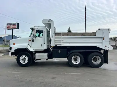 Used 2010 INTERNATIONAL® PAYSTAR 5600 Cab Chassis trucks Washington US | Puget Sound Truck Sales #1546519