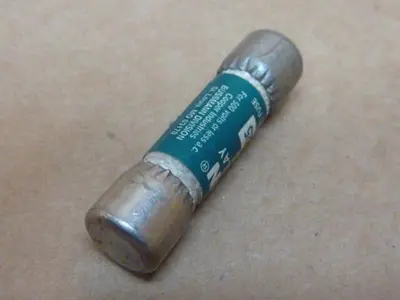 USED TRON / BUSSMANN FNQ-25