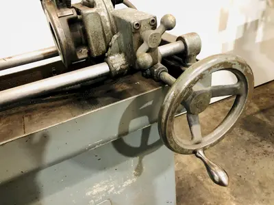 2" OSTER MODEL #572-CW POWERED PIPE & BOLT THREADER: STOCK #18190