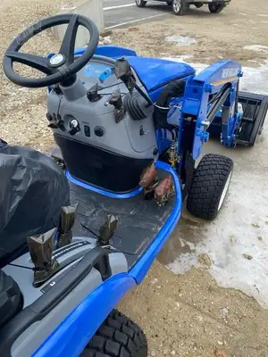 New | in-Stock 2026 NEW HOLLAND WORKMASTER 25S Sub-Compact & Compact Tractors New Hampshire US | Beauregard Equipment #1511286