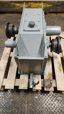 FALK ENCLOSED GEAR DRIVE SPEED REDUCER 7.357 RATIO 2080y1-ld