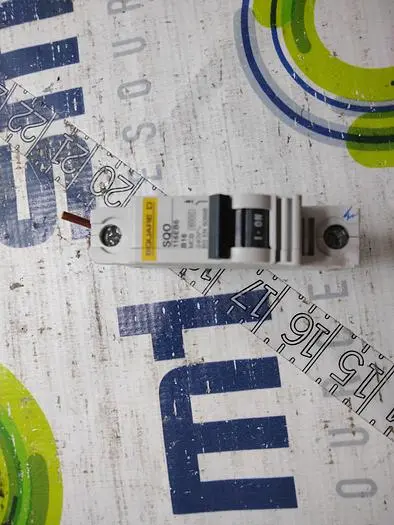 Used SQUARE D SQO 116EB6 B16 Circuit Breakers | SMT Resource #484969