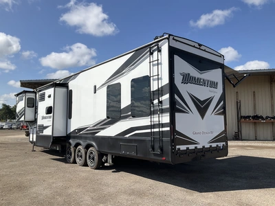 Used 2022 GRAND DESIGN MOMENTUM Campers, Caravans, Motorhomes Michigan US | Miedema Asset Management Group #1366695