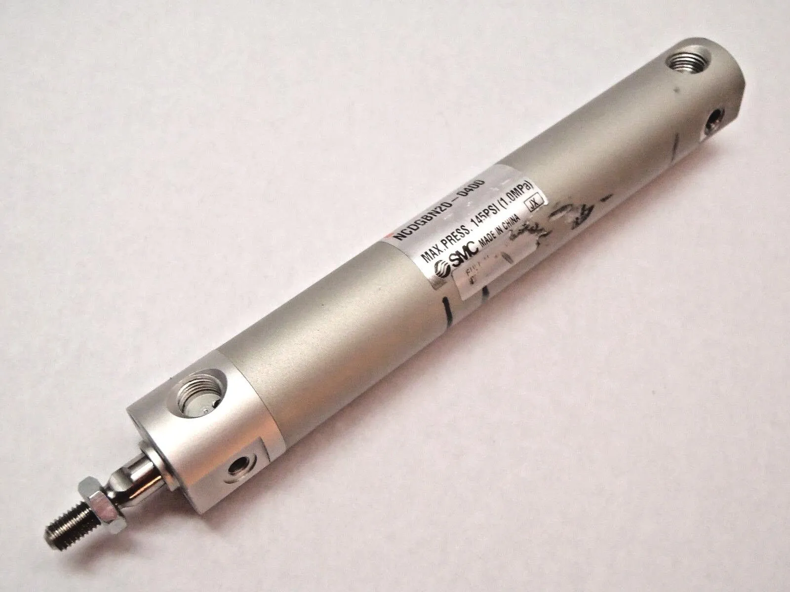 NCDGBN20-0400 | SMC  Pneumatic Round Body Cylinder 20mm Bore 4" Stroke - Used
