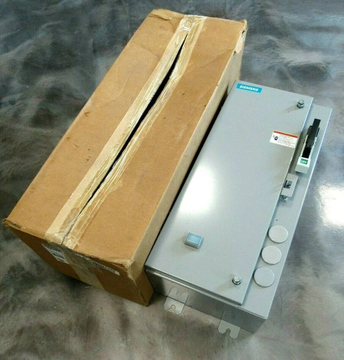 NEW SIEMENS 17EP92NC1181 COMBINATION STARTER SIZE 0-4 14EP32A*81