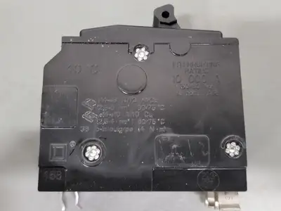 USED SCHNEIDER ELECTRIC QO215
