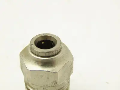 Norgren 124250438 Pneumatic Male Adapter 1/4" Tube x 1/2" MNPT Lot of 63