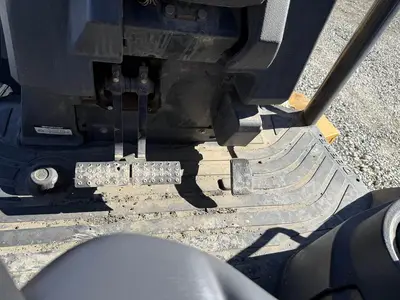 USED 2017 JOHN DEERE 410L