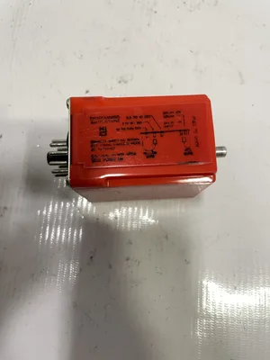 HI-G Electronics Top-1 Time Delay Relay 24V 0.3-10/3-80/10-300Sec -NIB