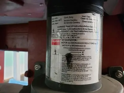 Rotating Berry Feeder
