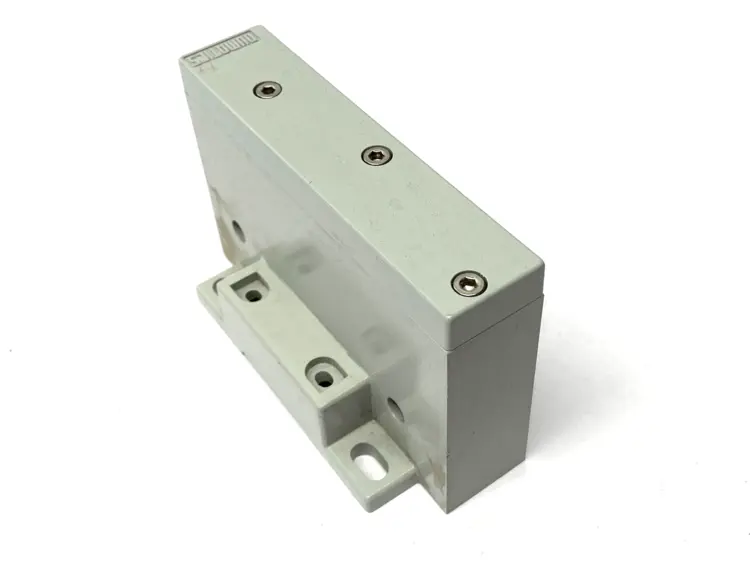 Used Numatics Pneumatic End Manifold Block XE, 1, 3/5 Ports Parts (Hydraulics and Pneumatics) Michigan US | Maverick Industrial Sales #1395112