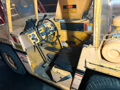 Used _UNKNOWN_ _UNKNOWN_ Carry Deck Cranes Ohio US | Myron Bowling Auctioneers Inc #1504396