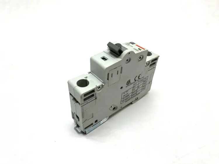 New | in-Stock Cutler-Hammer 240V Breaker, Din Rail Mount C8 Circuit Breakers Michigan US | Maverick Industrial Sales #1486181