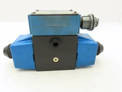 Used VICKERS _UNKNOWN_ Valves/Fittings Indiana US | Arrow Industrial #1316970