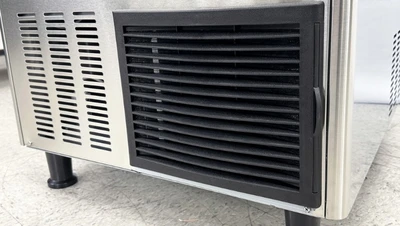 171-0130 260 lbs. Nugget Ice Maker & Bin