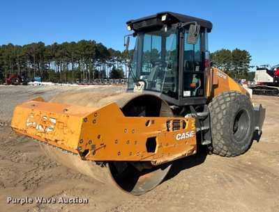 USED 2023 Case SV211E