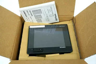 NEW MITSUBISHI GT1555-QSBD OPERATOR INTERFACE TERMINAL GT1555QSBD