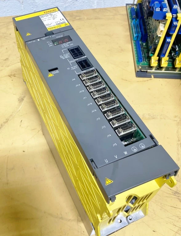 FANUC A06B-6078-H211 #H500 SERVO AMPLIFIER