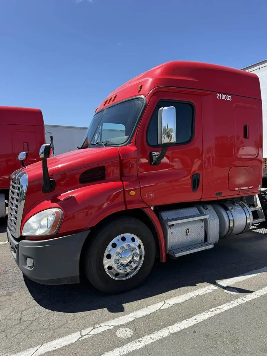 Used 2019 FREIGHTLINER CASCADIA 116 Conventional trucks California US | Ben Kaplan Equipment #1357531