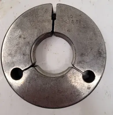 USED REPUBLIC THREAD RING GAUGES