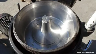 Used WESTFALIA KG 8006 Disc Batch Centrifuges Illinois US | Aaron Equipment #84676