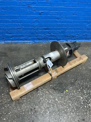 USED GUSHER PUMPS TCL4X613SEL12CB
