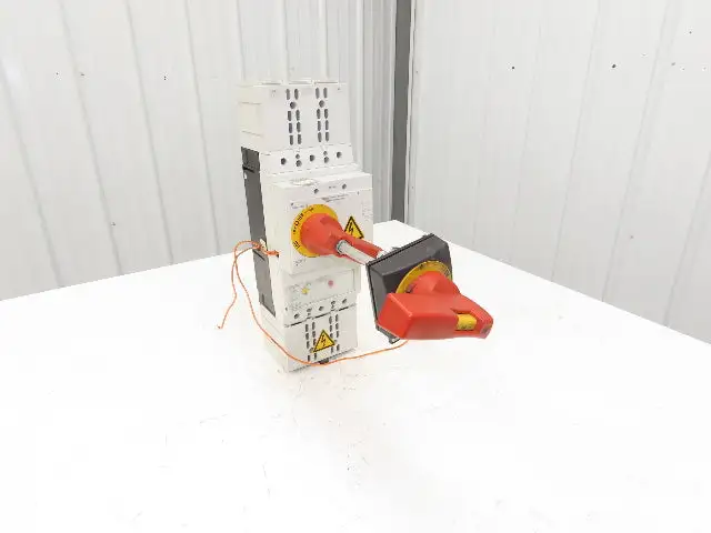 Moeller NZMN3-AE 600-NA 3 Pole Circuit Breaker 600 Amp 600V Thru-Door Disconnect