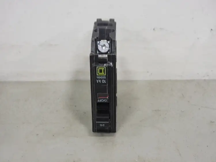 Used SQUARE D QOB120 Switchgears British Columbia CA | Lenmark #240811