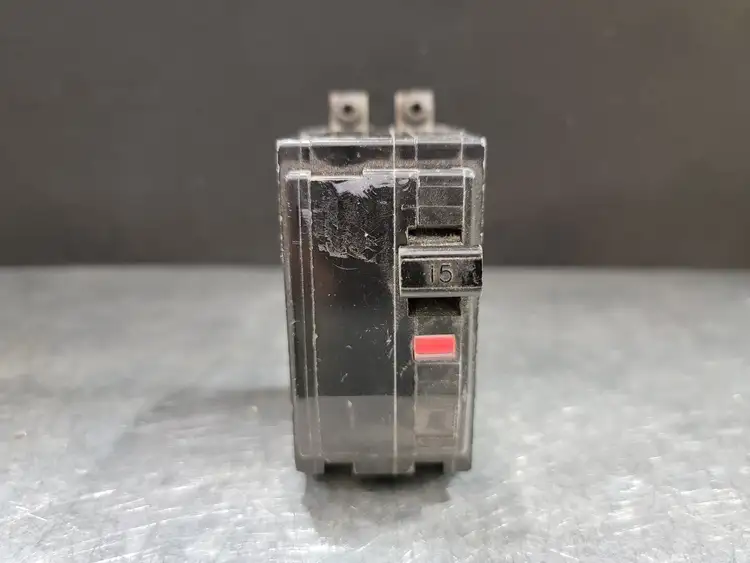 Used SQUARE D QOB215 Switchgears British Columbia CA | Lenmark #243872