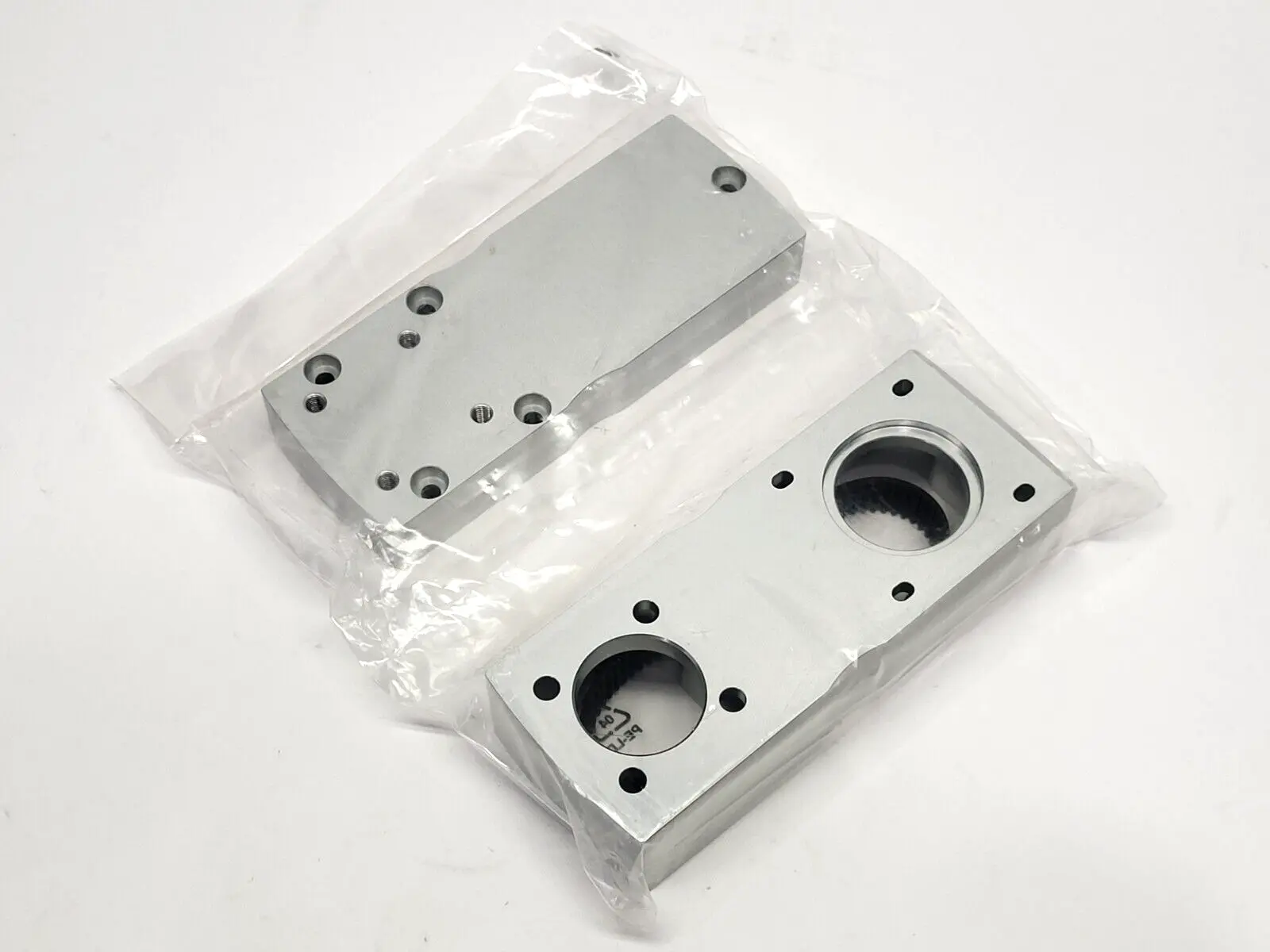 NEW FESTO 8058930, EAMM-U60-D32-58AA-91