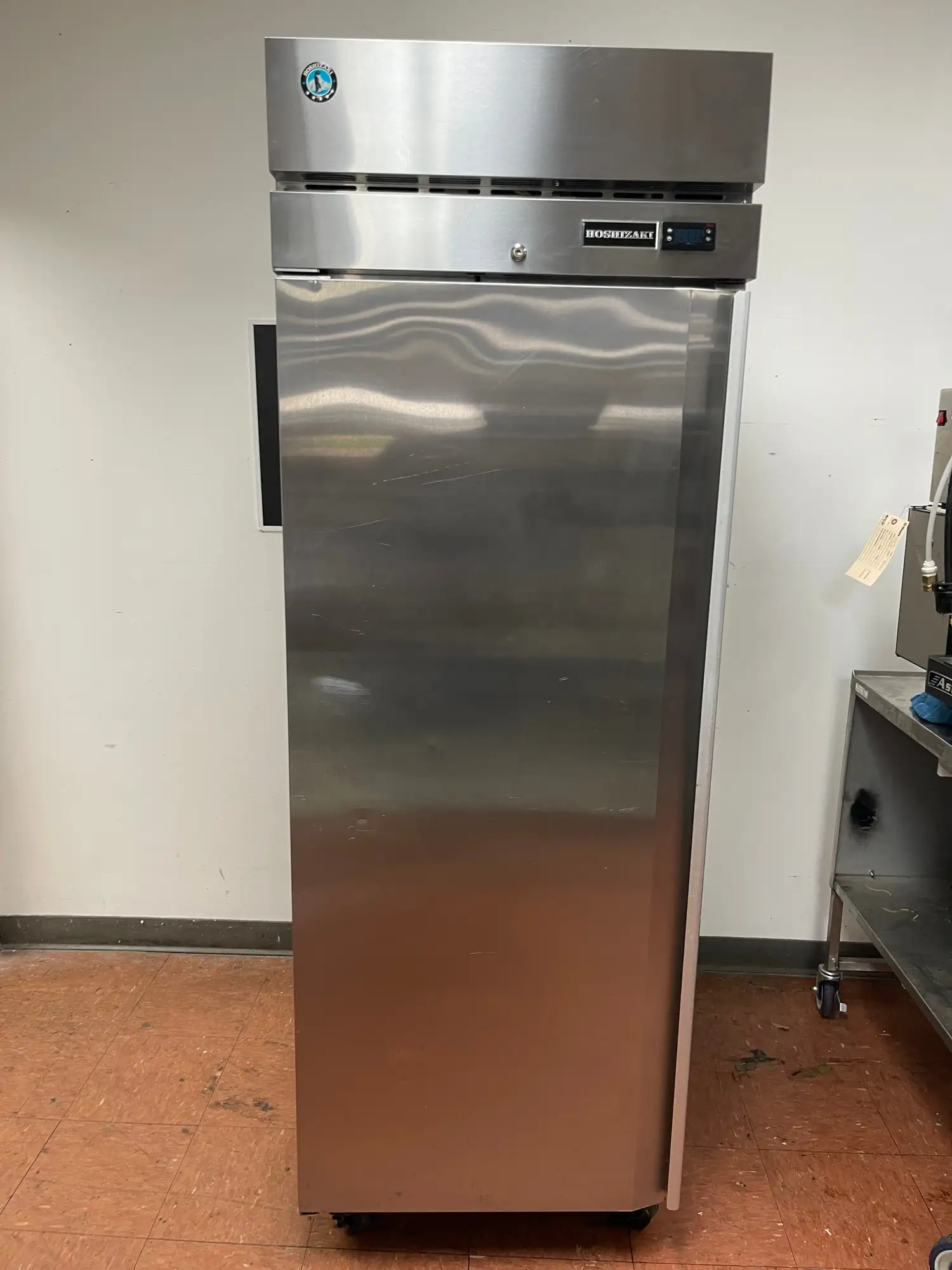 Used Hoshizaki Used 27 1/2" Hoshizaki R1A-FSL Stainless Solid Door Reach-In Refrigerator - TH3 Refrigerators Illinois US | Falcon Restaurant Supply #1373729