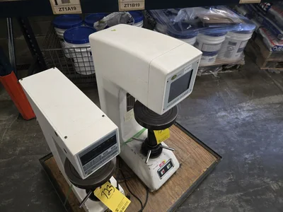 (1) Clark CLC-200R Hardness Tester