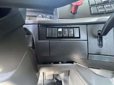 Used 2019 VOLVO VNL300 Conventional trucks California US | Commerce Truck Equipment Sales #1548745