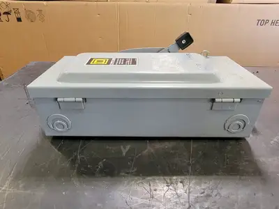 USED SQUARE D CD-222N