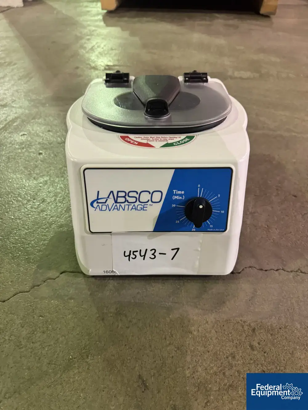 USED Labsco Labsco Advantage Centrifuge, Model 614B