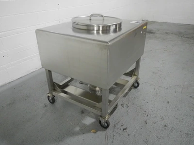Used _UNKNOWN_ _UNKNOWN_ Dish & Cone Bottom Tanks Ohio US | Federal Equipment Company #1553379