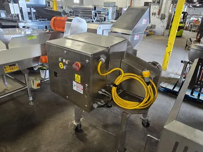 Used URSCHEL Diversacut 2110A Slicers / Dicers / Cutters Illinois US | M&M Equipment Corp. #1341239