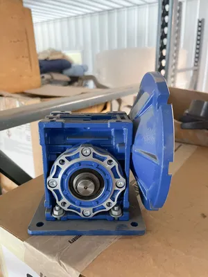 MOTOVARIO NMRV 040 Gearbox | Buy Per Pound (4)