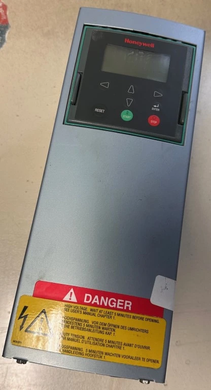 HONEYWELL CXS0010HP V35G2I1 1HP VARIABLE SPE