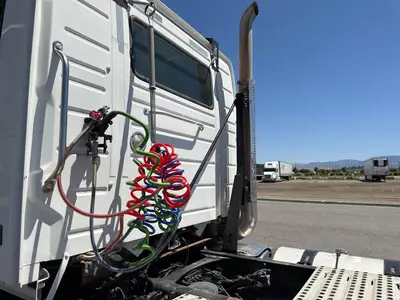 Used 2011 VOLVO VNL64T300 Conventional trucks California US | Ben Kaplan Equipment #1250886