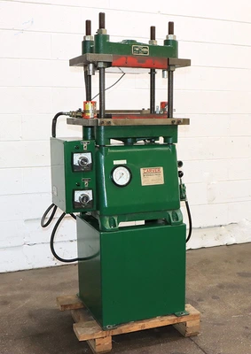 Used Carver 2629 Heated Platen Hydraulic Press New Jersey US | Machinery Values #1334566