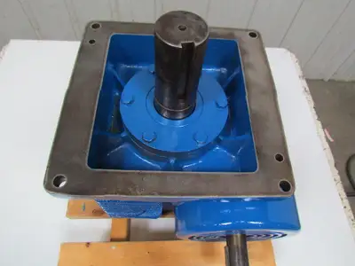Cleveland 50DF Series 27 20:1 10.2HP Speed reducer gearbox