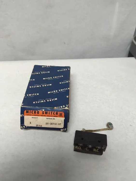 New | in-Stock HONEYWELL DT-2RV23 Miscellaneous Equipment (Electrical & Power) | Surplus Asset Holdings #1196441