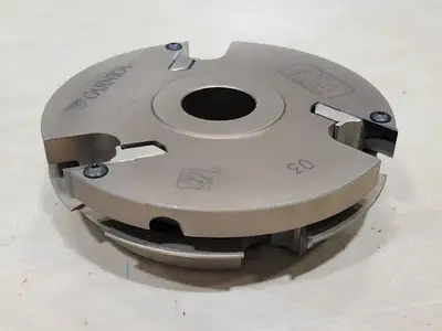 USED GARNIGA 63332-B-83